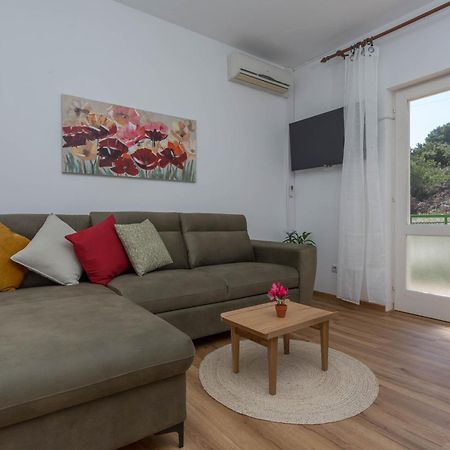 Apartments Marija Bibic Хвар Экстерьер фото