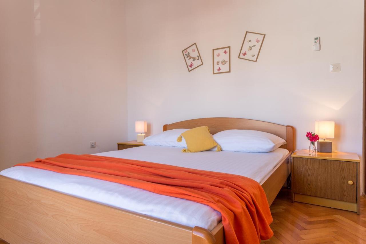 Apartments Marija Bibic Хвар Экстерьер фото