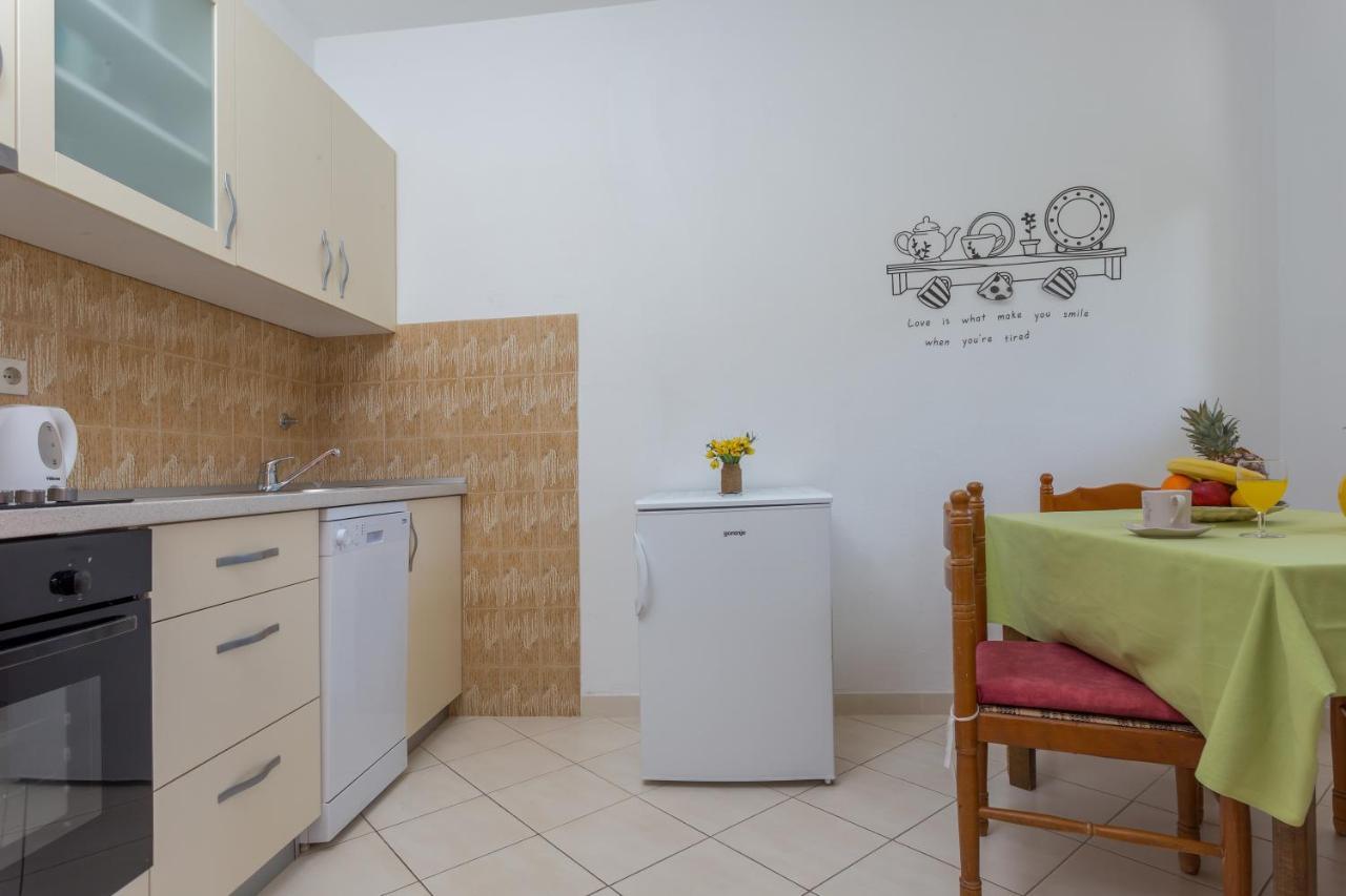 Apartments Marija Bibic Хвар Экстерьер фото